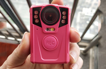 New Arrival: HD 1080P Women`s Mini Body Cameras A-S9